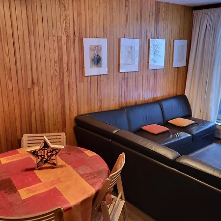 Apartment Cosy Nest Overlooking The Jardin Alpin Forest